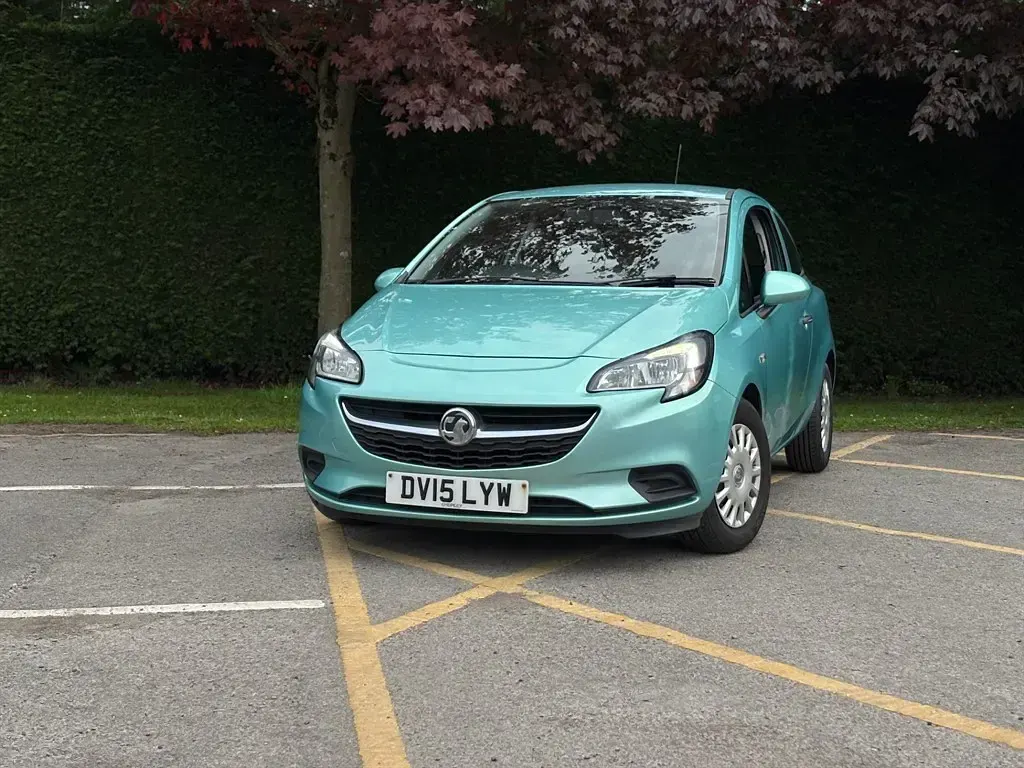 Used Vauxhall Corsa 70 HP (51 kW) 2015 Green Hatchback