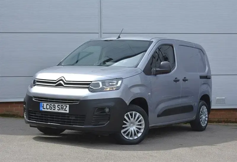 Used Citroën Berlingo 75 HP (55 kW) 2019 Grey MPV