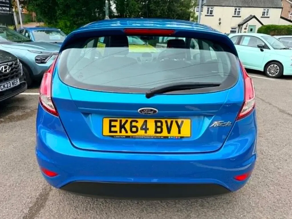Used Ford Fiesta Zetec 82 HP (60 kW) 2014 Blue Hatchback