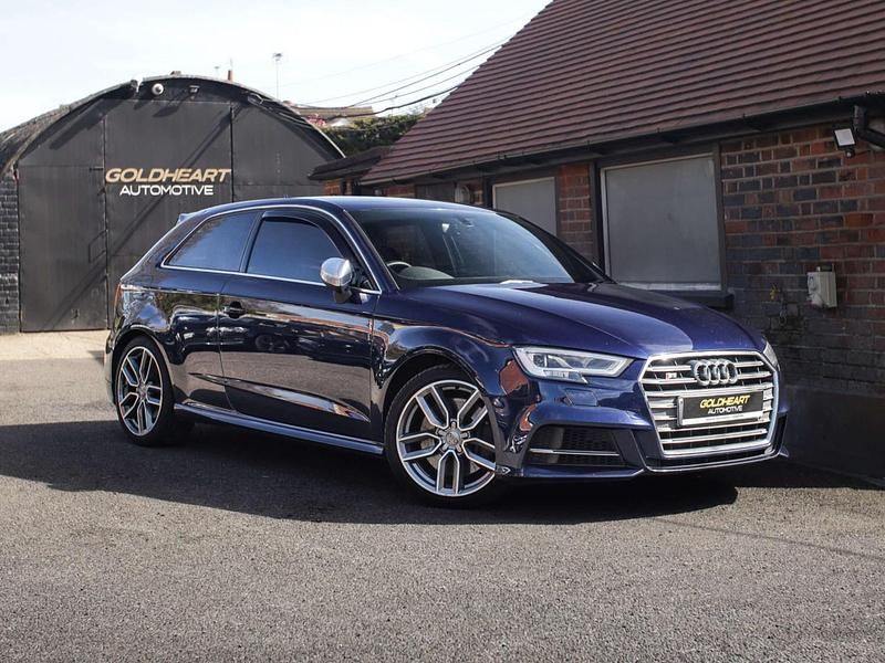 Used Audi S3 Sportback 310 HP (228 kW) 2016 Blue Hatchback
