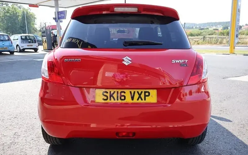 Used Suzuki Swift SZ-L 94 HP (69 kW) 2016 Red Hatchback