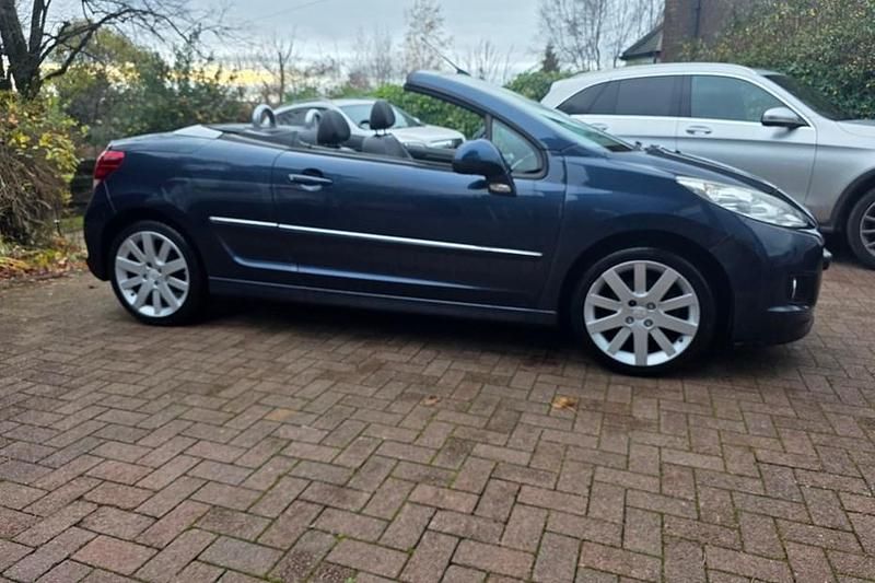 Used Peugeot 207 CC Allure 112 HP (82 kW) 2014 Cabriolet