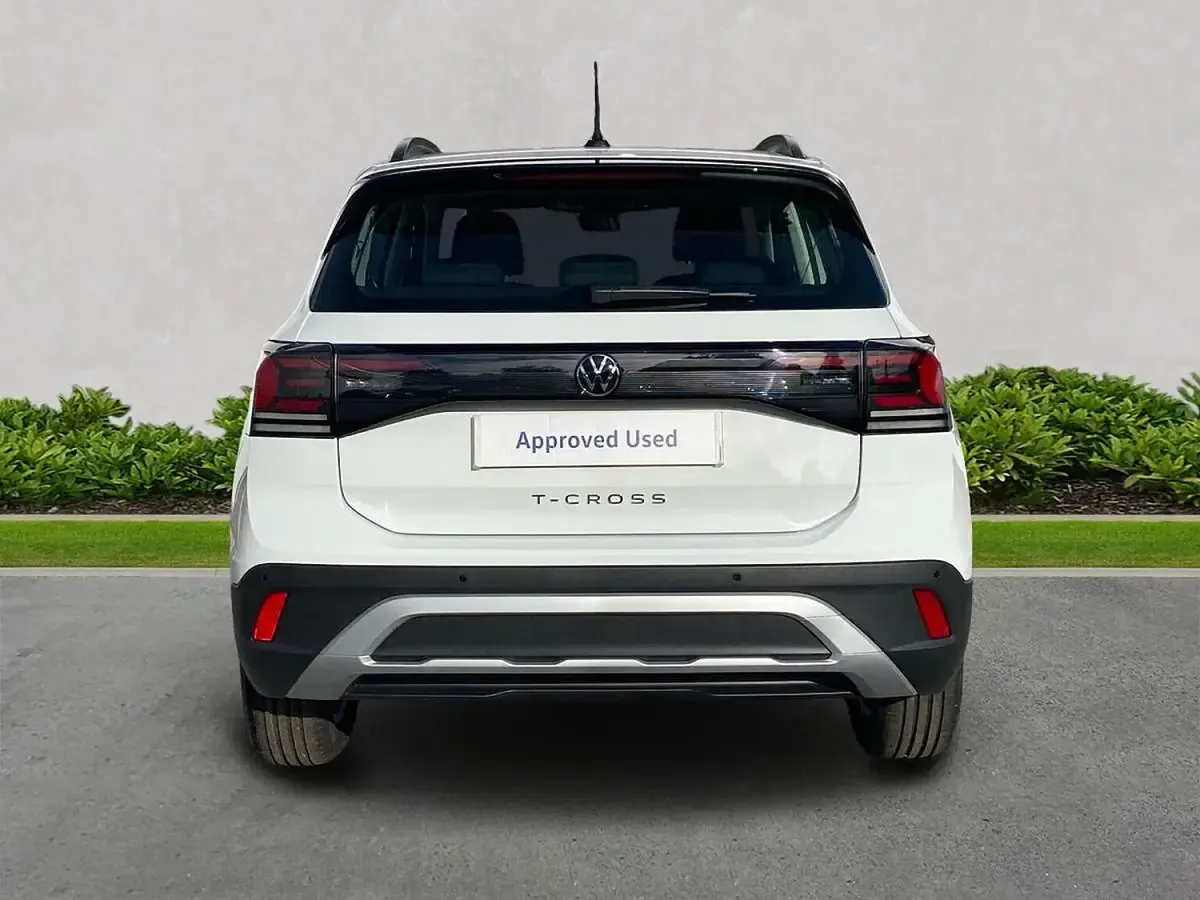 New VW T-Cross Life 115 HP (84 kW) 2025 White SUV