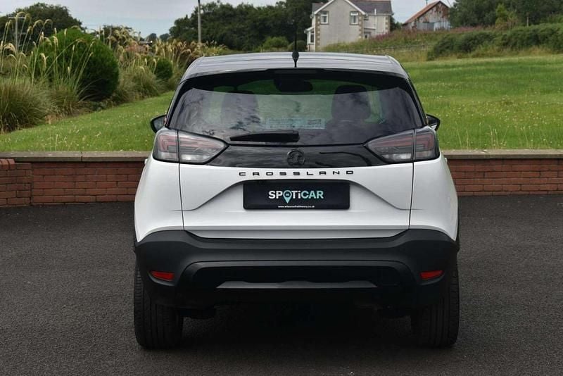 Used Vauxhall Crossland S 108 HP (79 kW) 2023 White SUV