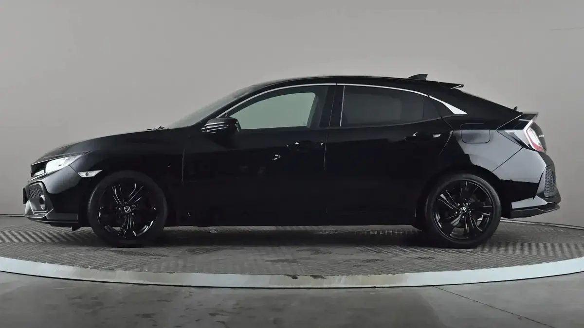 Used Honda Civic SR 129 HP (94 kW) 2017 Black Hatchback