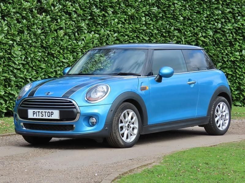 Begagnad Mini ONE Hatch 102 HK (75 kW) 2015 Blå Halvkombi