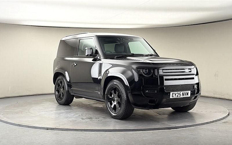 Used Land Rover Defender HSE Dynamic 350 HP (257 kW) 2024 Santorini black SUV