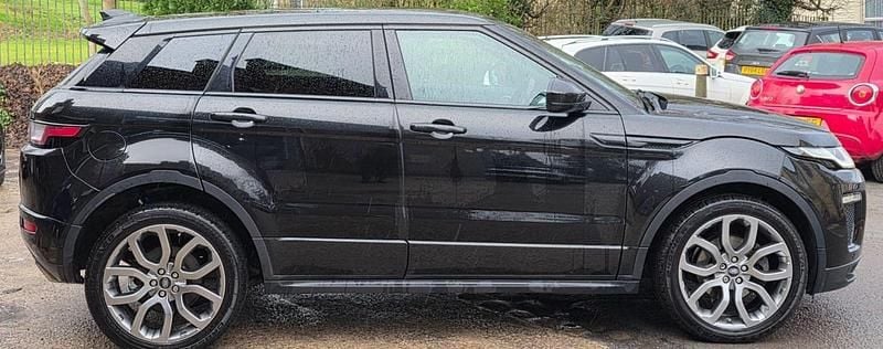 Used Land Rover Range Rover evoque HSE Dynamic 180 HP (132 kW) 2017 Black Estate