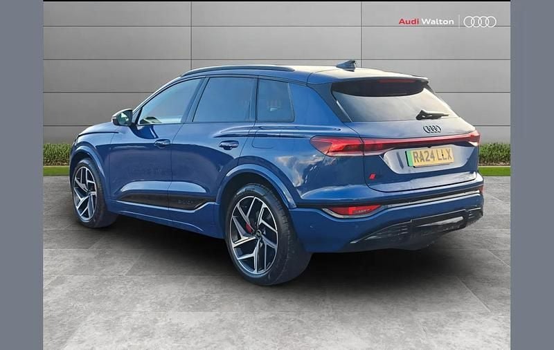 Used Audi Q6 e-tron Advanced 284 kW (387 HP) 2024 Blue SUV