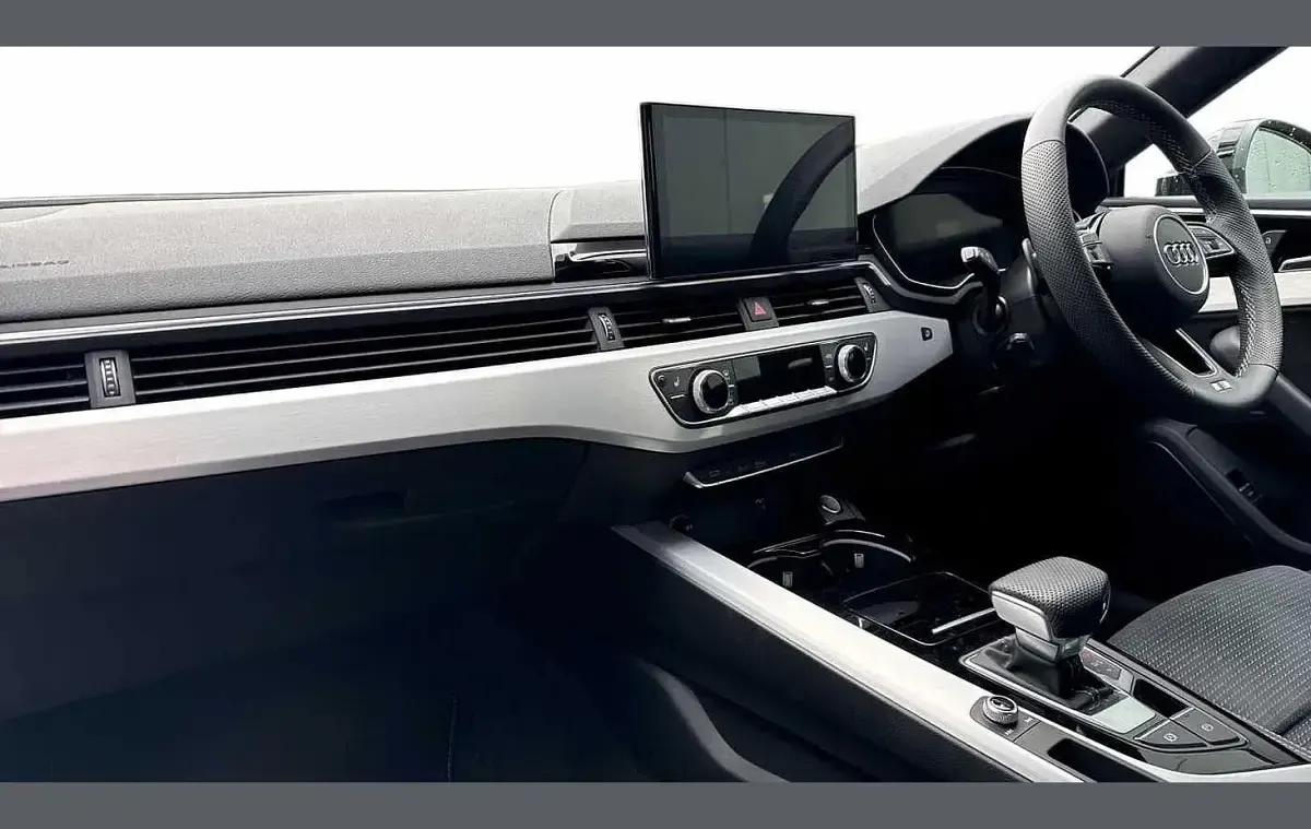 Begagnad Audi A5 S-Line 147 HK (108 kW) 2024 Svart Sportkupé