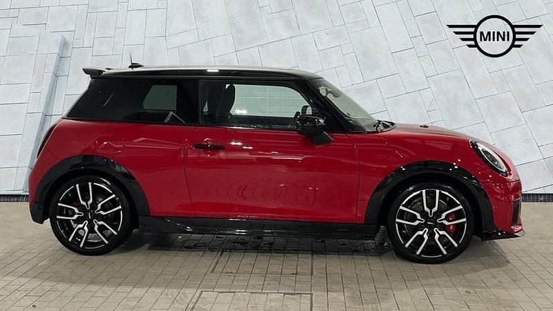 Usado Mini John Cooper Works Hatch 2025 Rojo Utilitario
