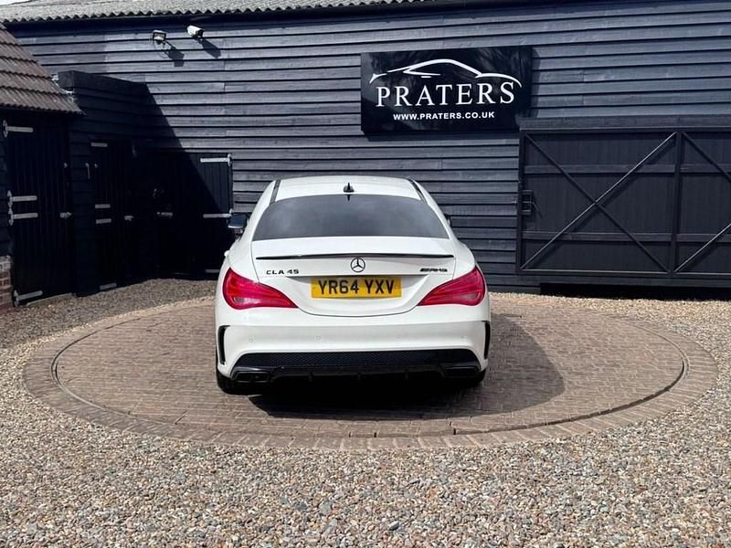Usado Mercedes CLA45 AMG AMG 360 HP (264 kW) 2015 Branco Coupé