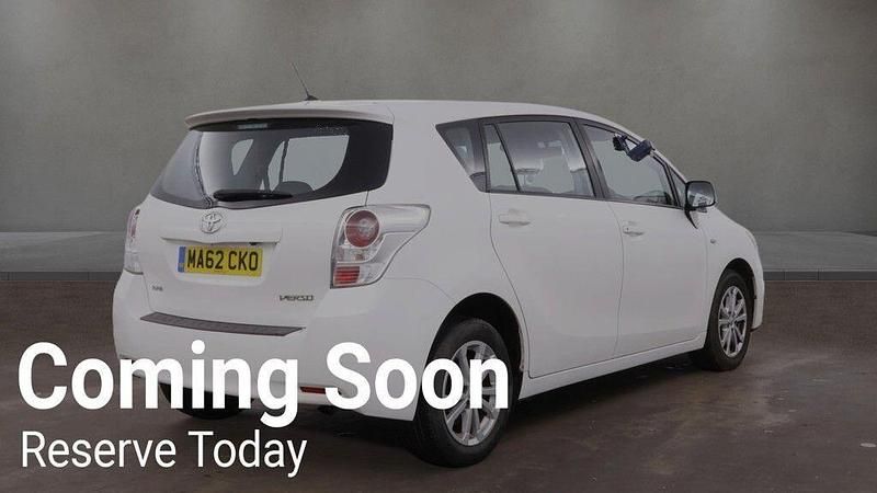 Used Toyota Verso 126 HP (92 kW) 2012 White MPV