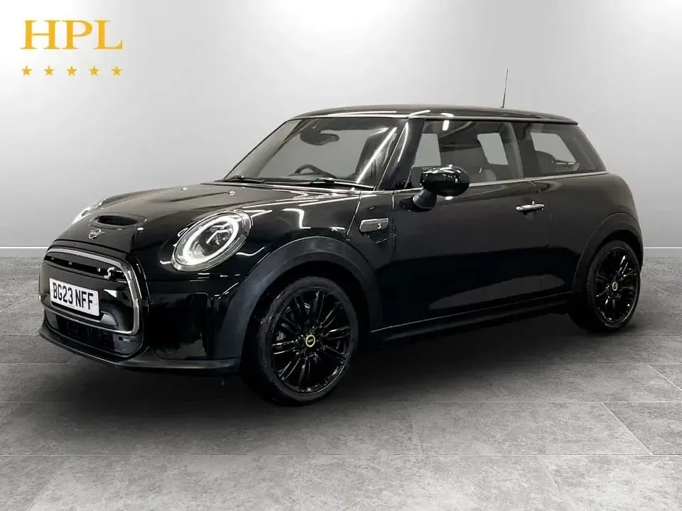 Used Mini Cooper SE Hatch 135 kW (184 HP) 2023 Black Hatchback