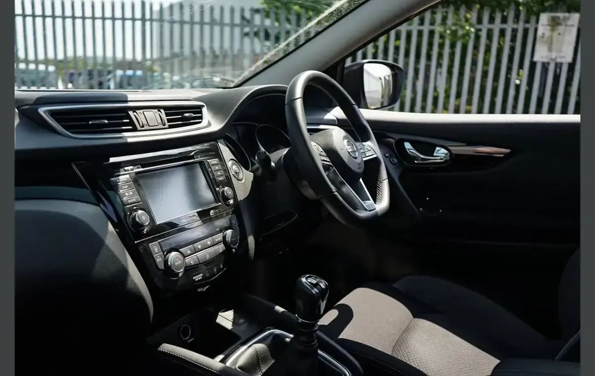 Used Nissan Qashqai N-Connecta 138 HP (101 kW) 2021 Grey SUV