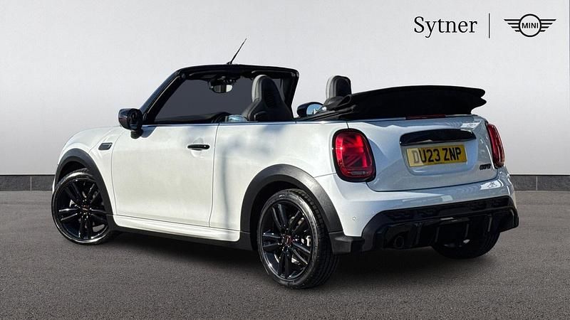 Used Mini Cooper Sport 134 HP (98 kW) 2023 White Hatchback