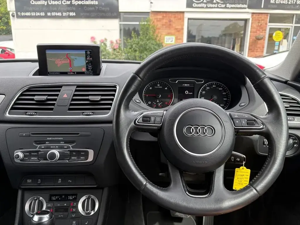 Used Audi Q3 177 HP (130 kW) 2012 White SUV
