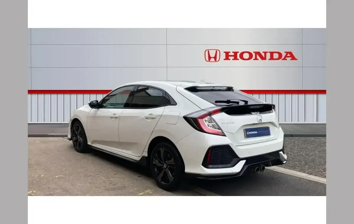 Used Honda Civic Sport 182 HP (133 kW) 2019 White orchid  pearl Hatchback