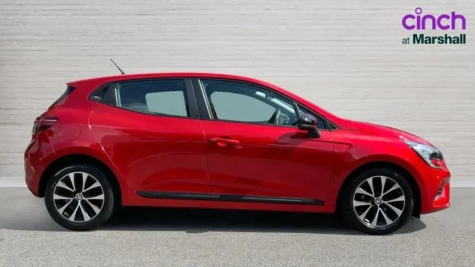 Used Renault Clio Evolution 90 HP (66 kW) 2023 Red Hatchback