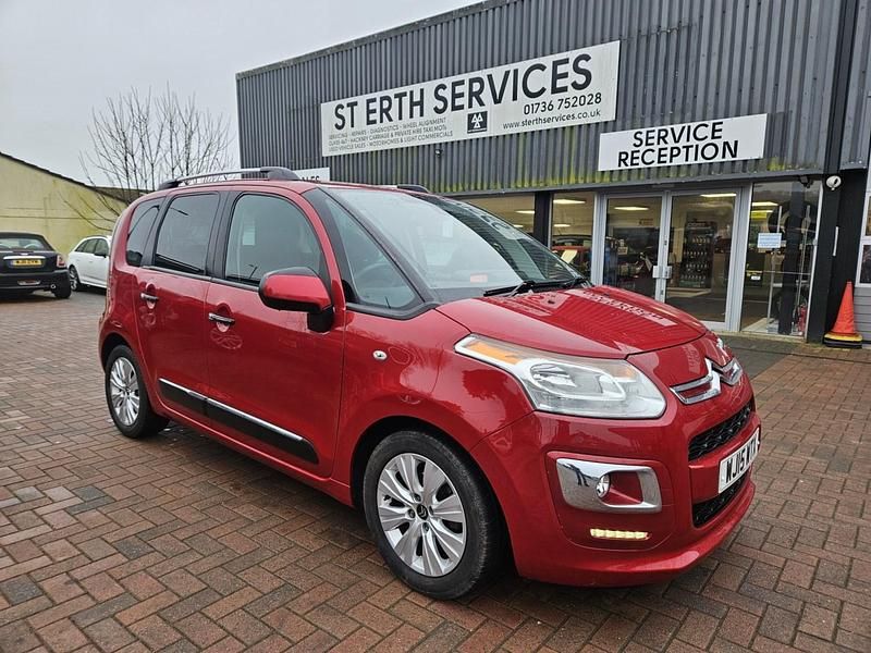 Used Citroën C3 Picasso Exclusive 2015 Red MPV