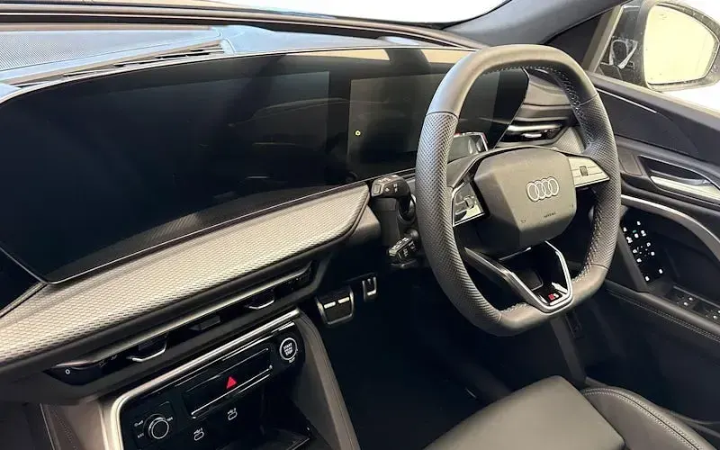 New Audi Q5 S-Line 204 HP (150 kW) 2026 SUV