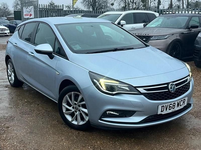 Used Vauxhall Astra S 105 HP (77 kW) 2018 Silver Hatchback