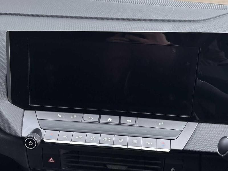 Used Vauxhall Astra GS Line 128 HP (94 kW) 2022 Black Hatchback