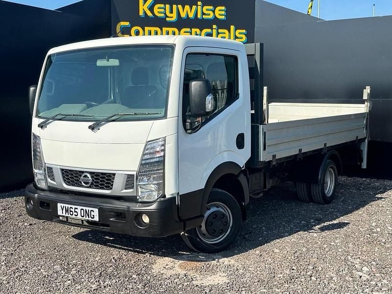 Usado Nissan Cabstar 2016 Branco Pickup