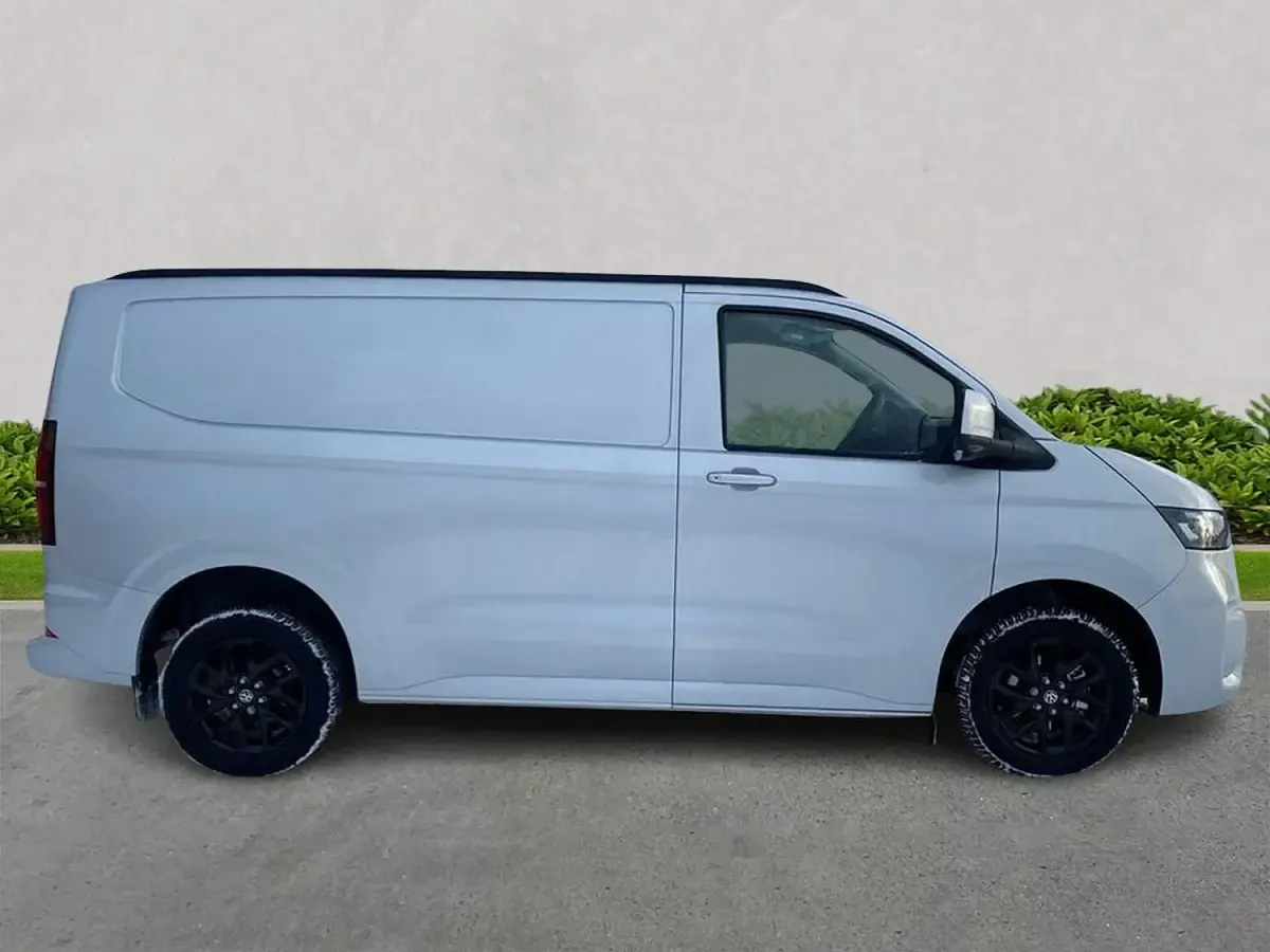 Usado VW Transporter Pro 170 HP (125 kW) 2025 Cinzento Van