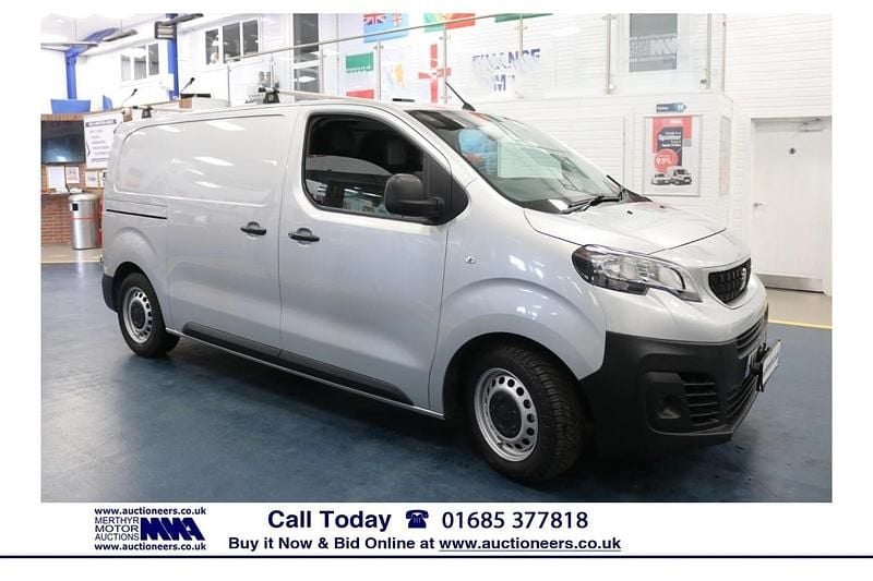 Used Peugeot Expert 95 HP (69 kW) 2018 Silver Van