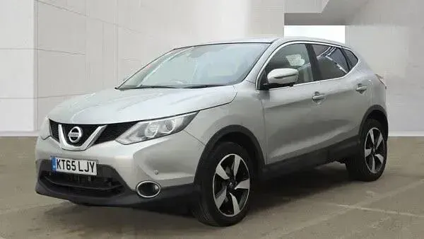 Used Nissan Qashqai N-TEC 130 HP (95 kW) 2016 Silver SUV