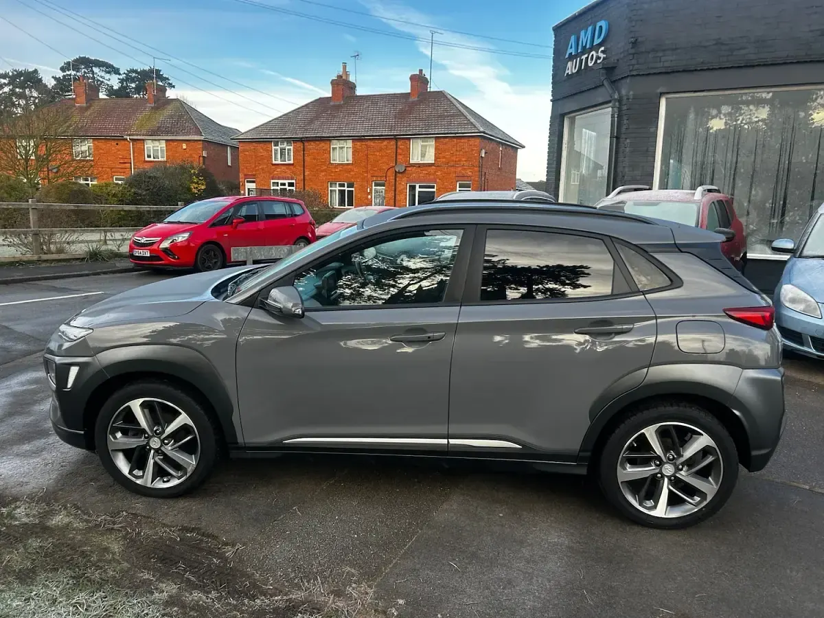 Used Hyundai Kona Premium 120 HP (88 kW) 2019 Grey SUV