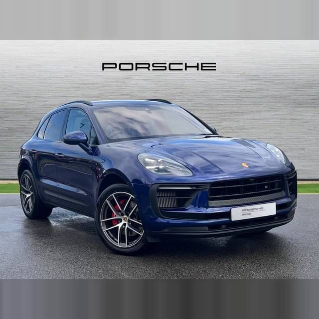 Gentian blue metallic Used 2023 Porsche Macan SUV | £59,900 (Fair price) - Image 1/4