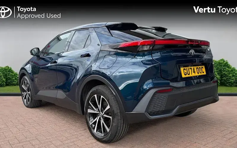 Second-hand Toyota C-HR Design 223 CP (164 kW) 2026 SUV