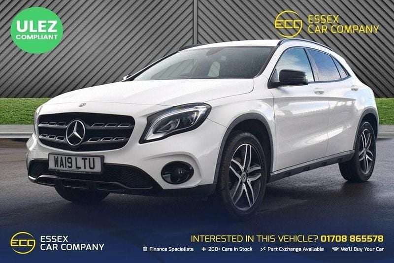 Used Mercedes GLA180 Urban 122 HP (89 kW) 2019 White SUV