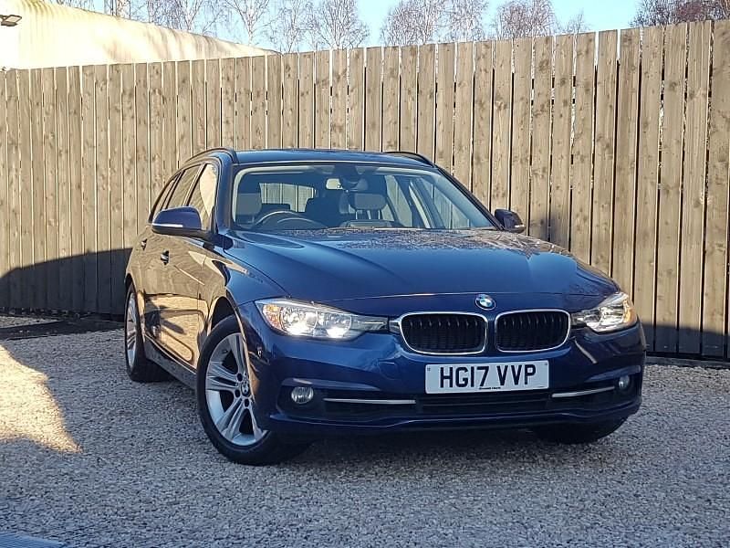 Blue Used 2017 BMW 318 Sport Line Estate | £12,198 (Fair price) - Image 1/4