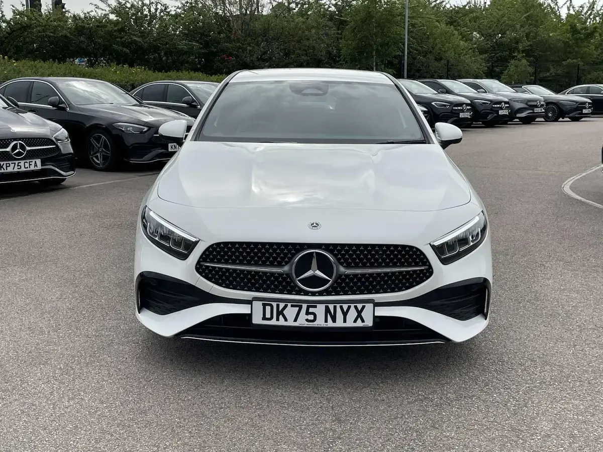 Used Mercedes A180 Executive 136 HP (100 kW) 2025 White Hatchback
