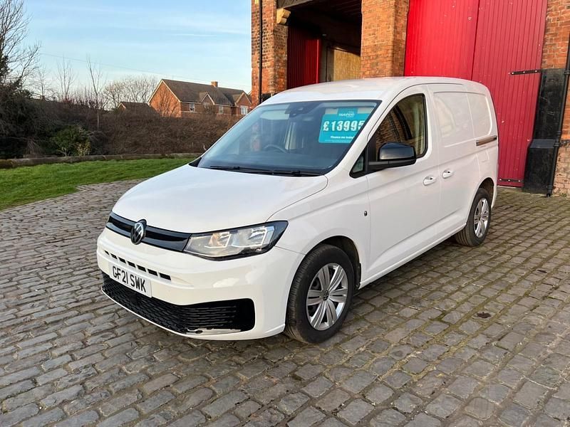 Used VW Caddy 102 HP (75 kW) 2021 White MPV
