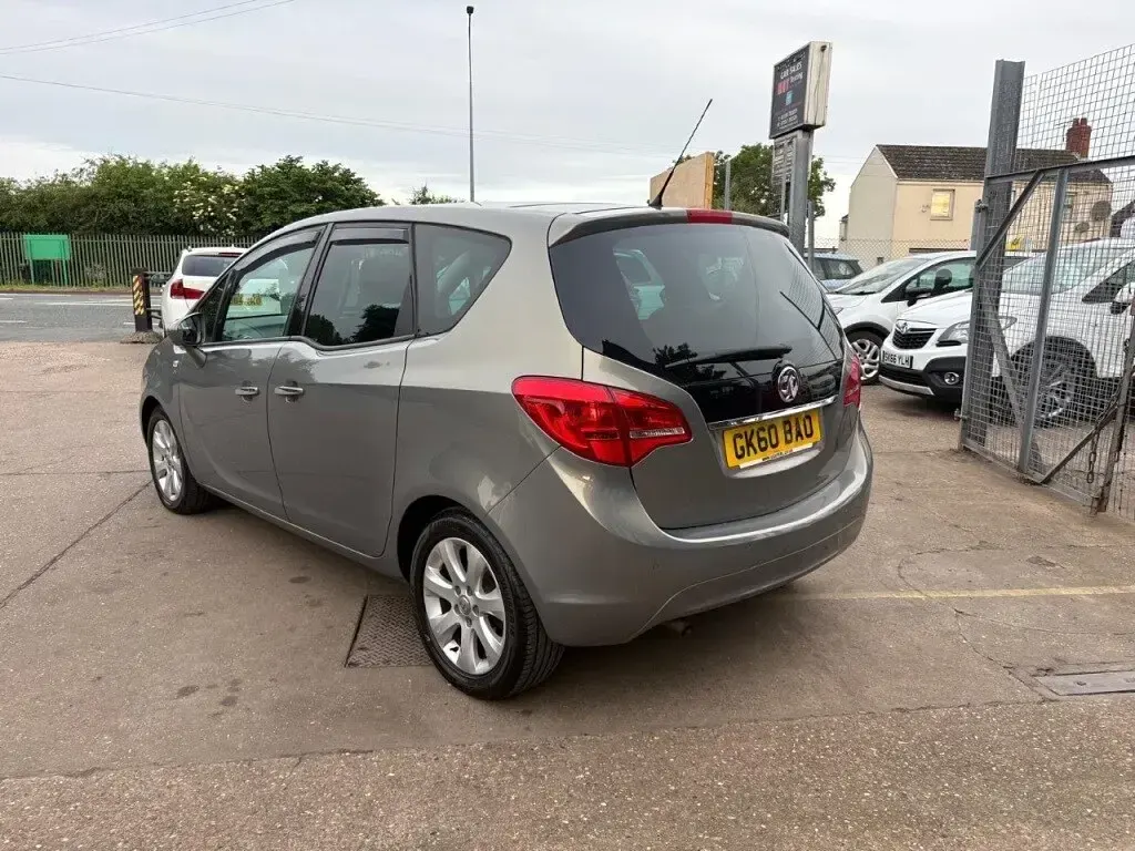 Used Vauxhall Meriva 2010 Brown MPV
