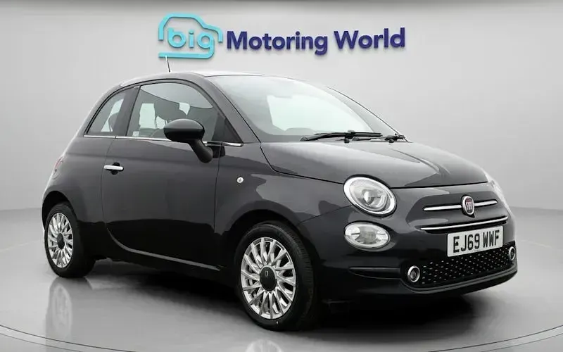 Used Fiat 500 Lounge 69 HP (50 kW) 2019 Hatchback