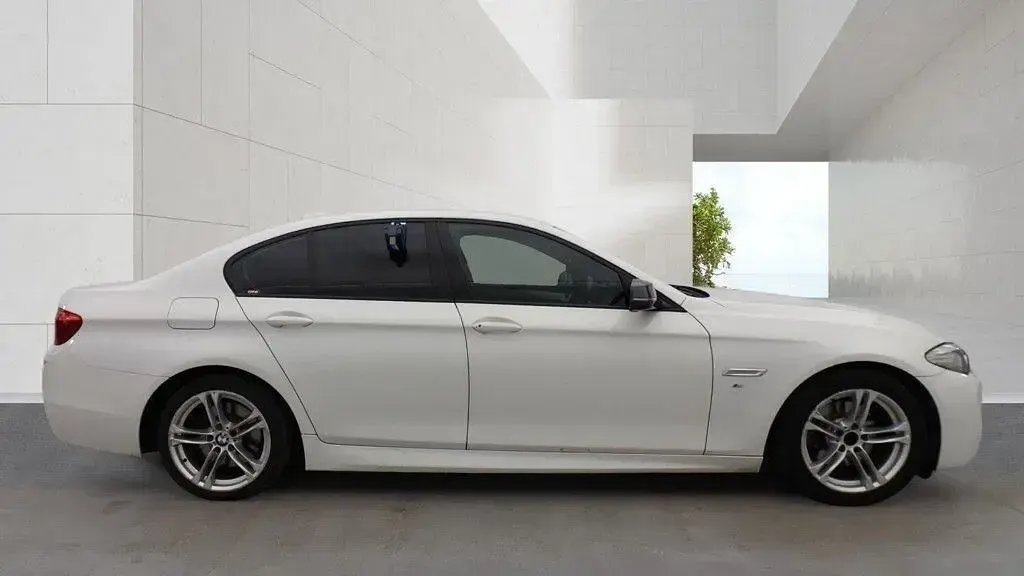 Begagnad BMW 520 M Sport 2013 Vit Sedan