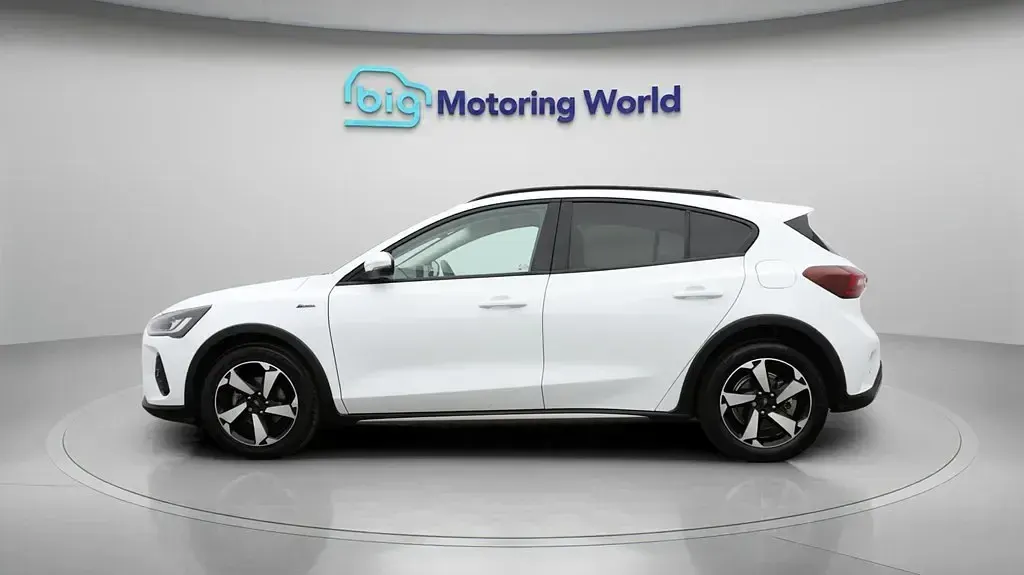 Used Ford Focus Active 125 HP (91 kW) 2023 White Hatchback