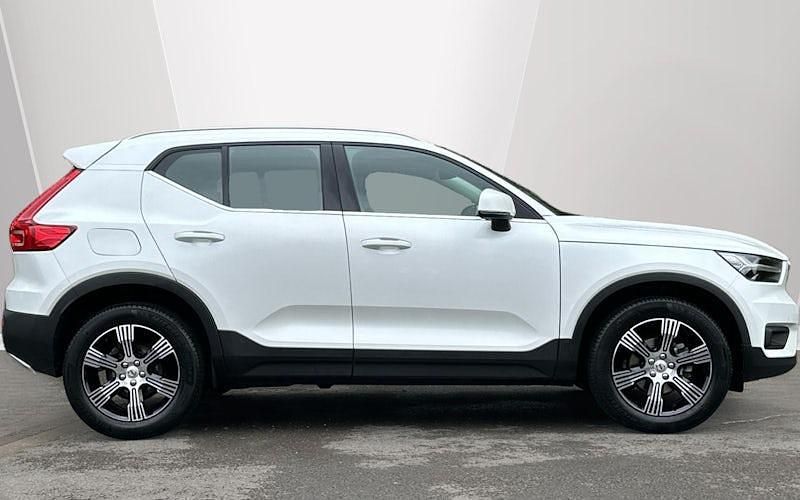 Used Volvo XC40 Inscription 163 HP (119 kW) 2021 White SUV