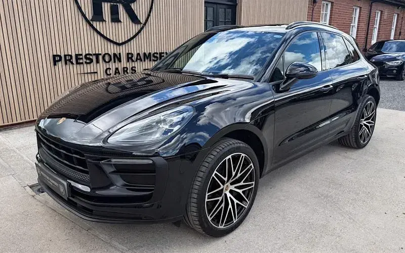 Used Porsche Macan 265 HP (194 kW) 2025 SUV