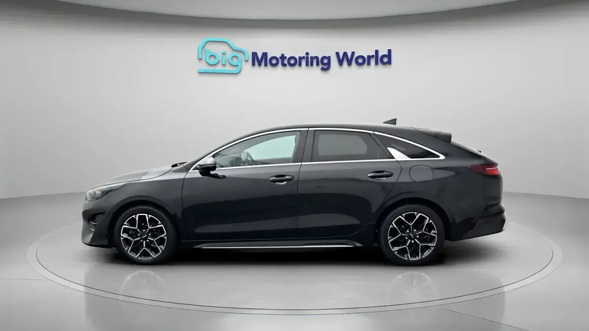 Used Kia ProCeed GT-Line 159 HP (116 kW) 2023 Black Estate