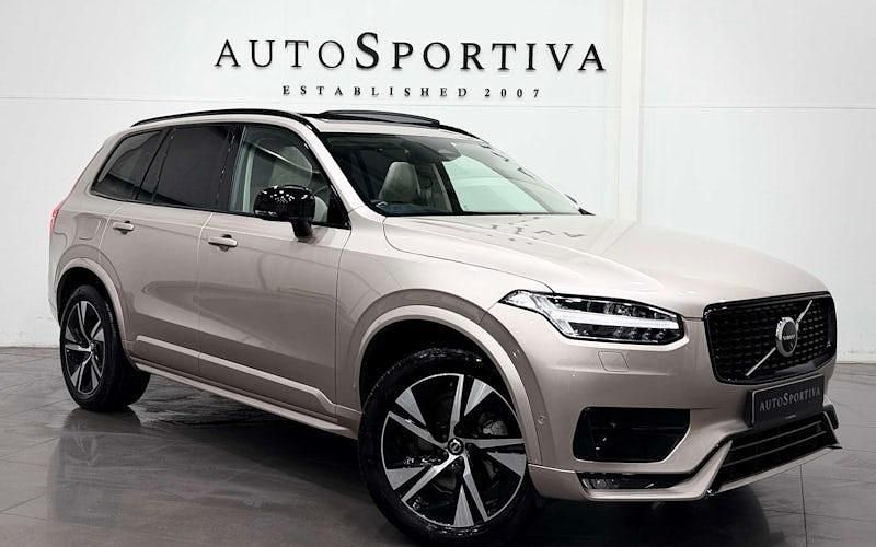 Usado Volvo XC90 Plus 250 HP (183 kW) 2024 Dourado SUV