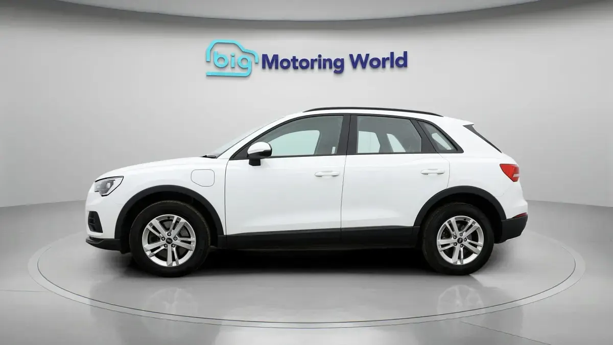 Used Audi Q3 245 HP (180 kW) 2022 White SUV