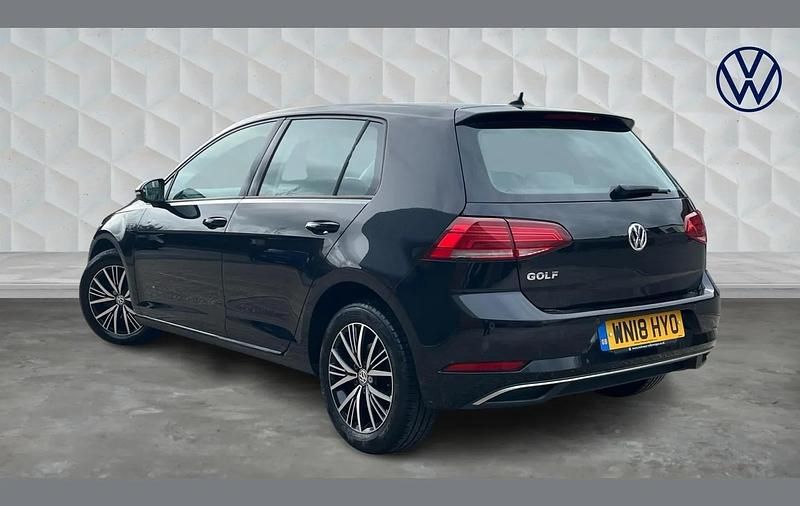 Used VW Golf VII SE 150 HP (110 kW) 2018 Black Hatchback