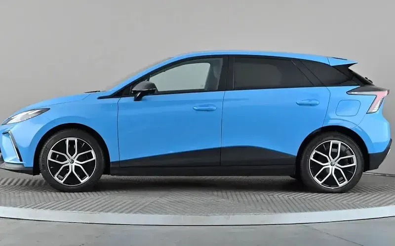 Used MG MG4 EV Trophy 150 kW (204 HP) 2025 Hatchback