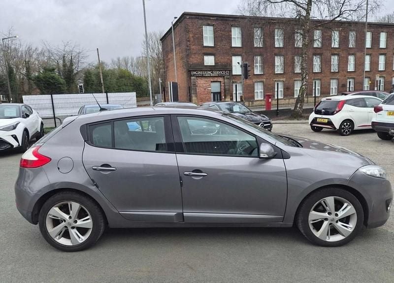 Used Renault Mégane III Dynamique 2013 Grey Hatchback
